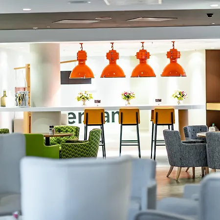 - Arena Towers By Ihg Szálloda 4*
