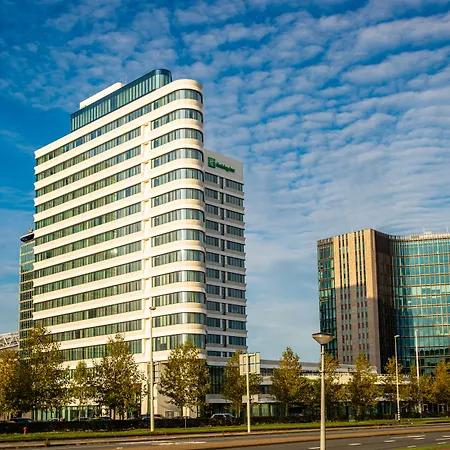 Szálloda - Arena Towers By Ihg