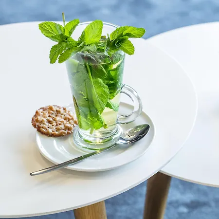 - Arena Towers By Ihg Отель