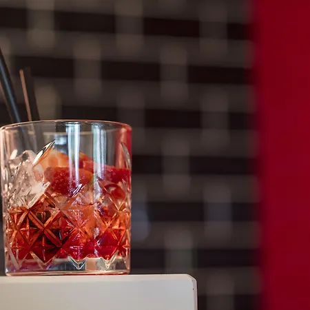 - Arena Towers By Ihg 4* Amsterdam