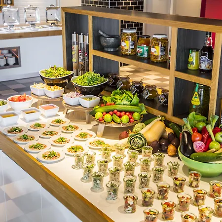 - Arena Towers By Ihg 4* Amsterdam