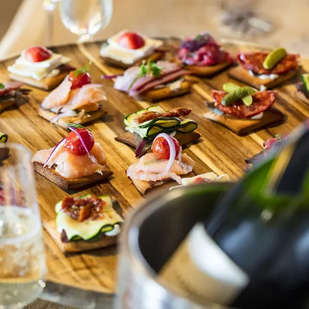 - Arena Towers By Ihg Amsterdam