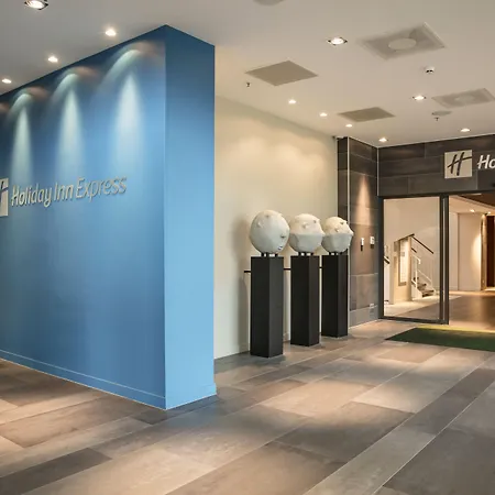 Hotel - Arena Towers By Ihg