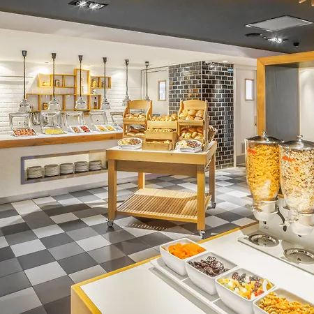 - Arena Towers By Ihg 4* Амстердам