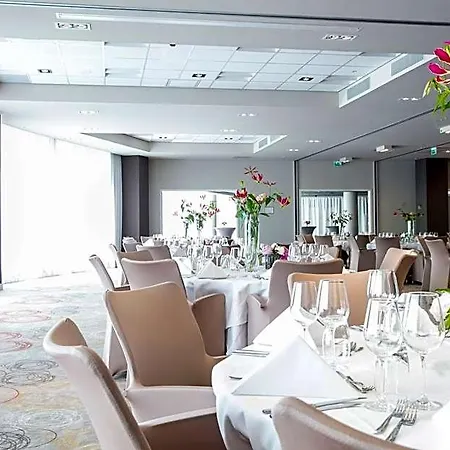 - Arena Towers By Ihg Hotel 4*