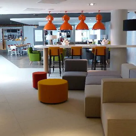- Arena Towers By Ihg 4* Ámsterdam