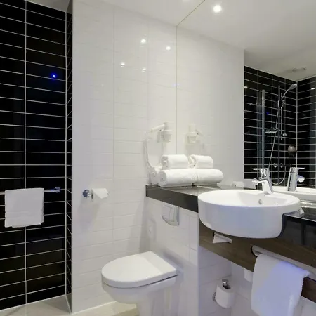 - Arena Towers By Ihg 4* Amsterdam