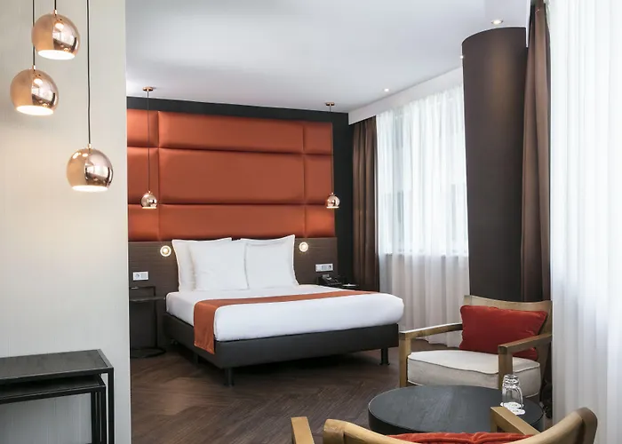 竞技场塔阿姆斯特丹假日酒店 4*